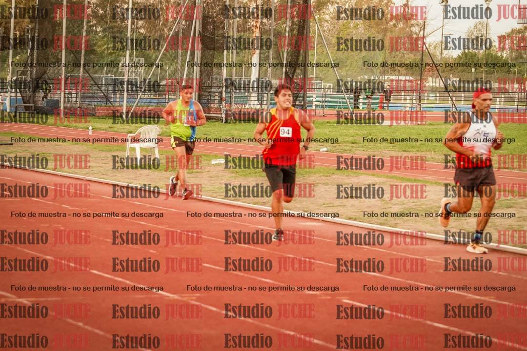 Fotos de los 3000 m llanos de varones