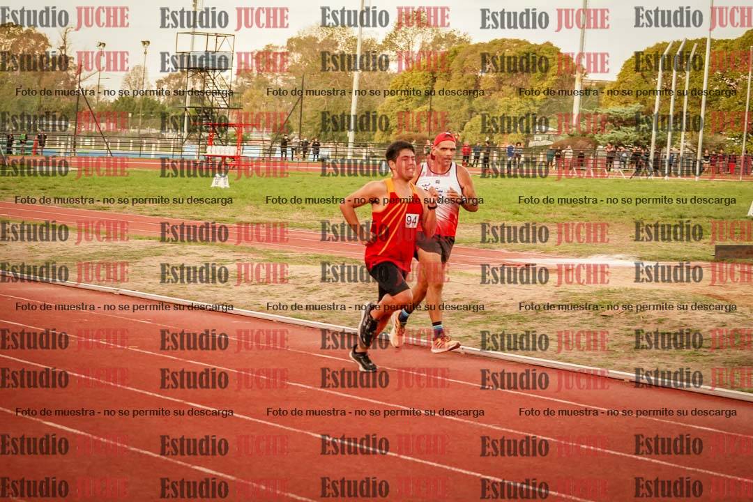 Fotos de los 3000 m llanos de varones