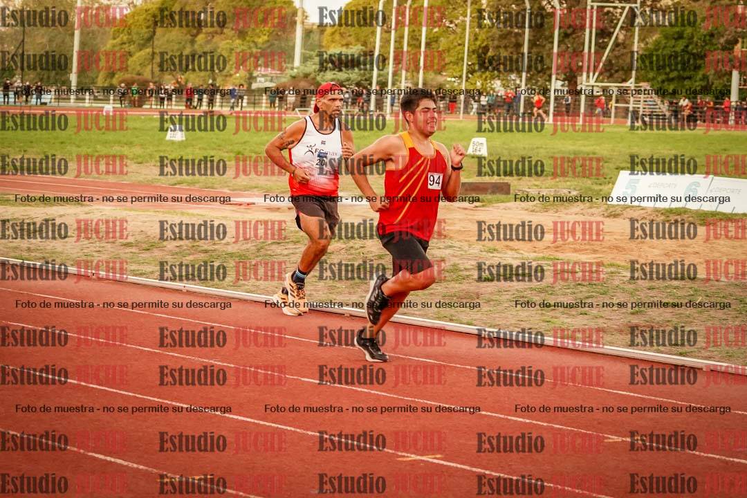 Fotos de los 3000 m llanos de varones