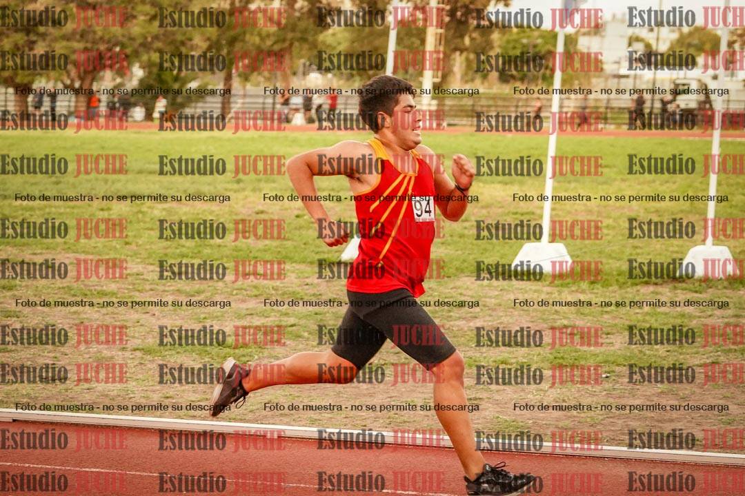 Fotos de los 3000 m llanos de varones