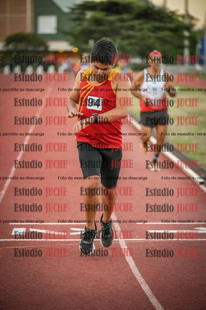 Fotos de los 3000 m llanos de varones