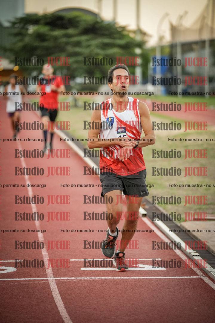 Fotos de los 3000 m llanos de varones