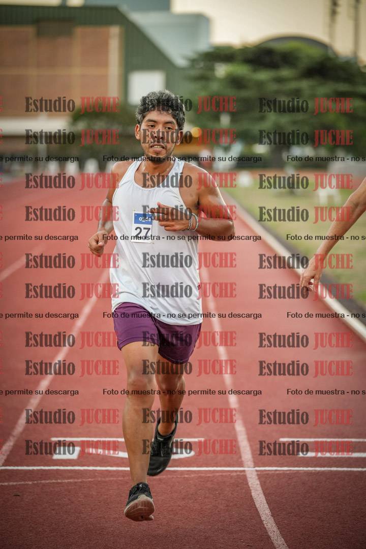 Fotos de los 3000 m llanos de varones