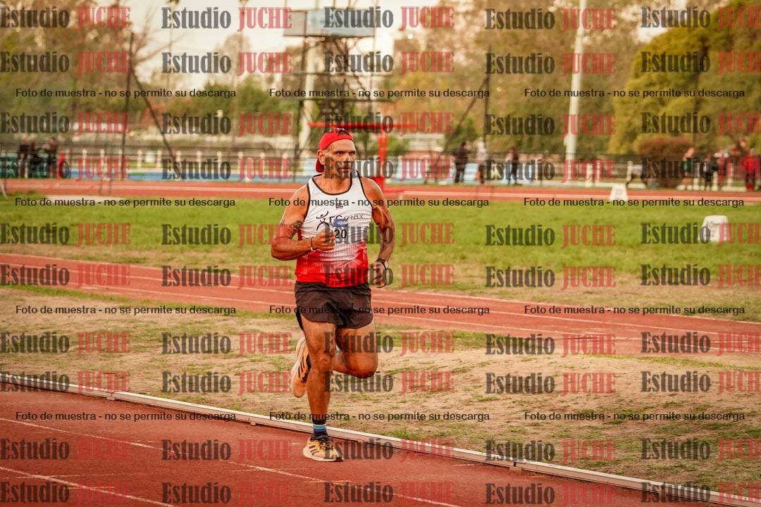 Fotos de los 3000 m llanos de varones